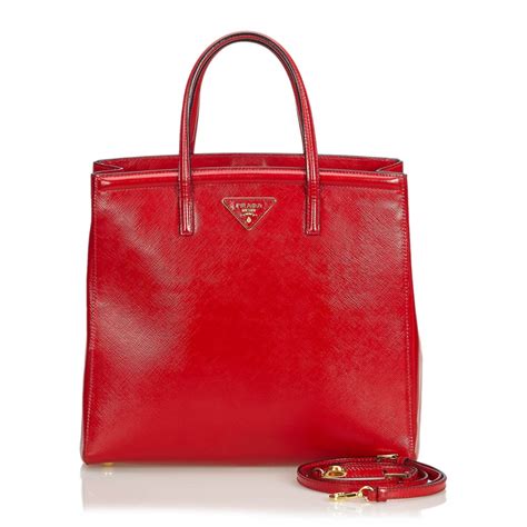 borsa prada vernice rossa|Borsa Prada Cleo In Vernice.